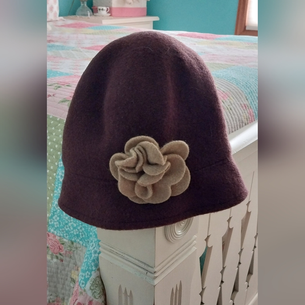 Scala Brown Wool Cloche Hat with Tan Flower